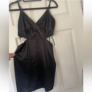 Lightly worn. Forever 21 black dress.